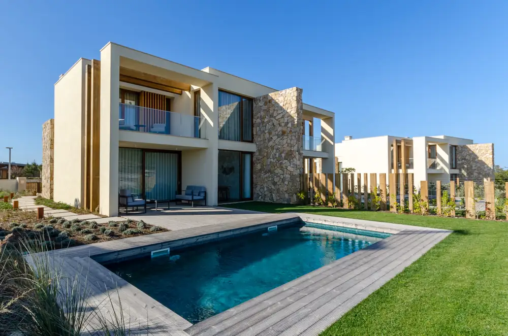 West Cliffs townhouse with pool